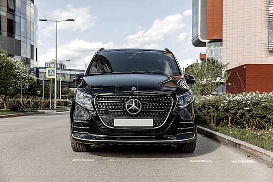 Почему Mercedes V-Class - идеальный выбор для Сочи?